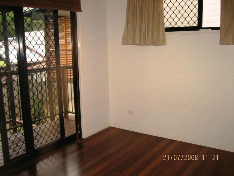 3/7 Tenni Street, Redlynch QLD 4870