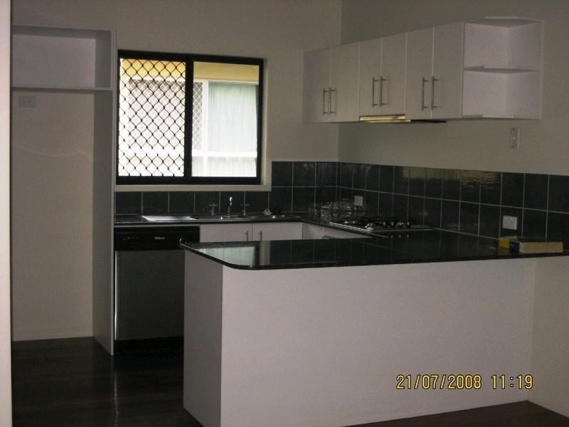 3/7 Tenni Street, Redlynch QLD 4870