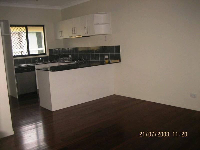 3/7 Tenni Street, Redlynch QLD 4870