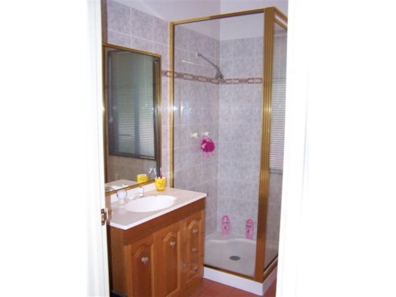 27 Cheviot Street, Smithfield QLD 4878