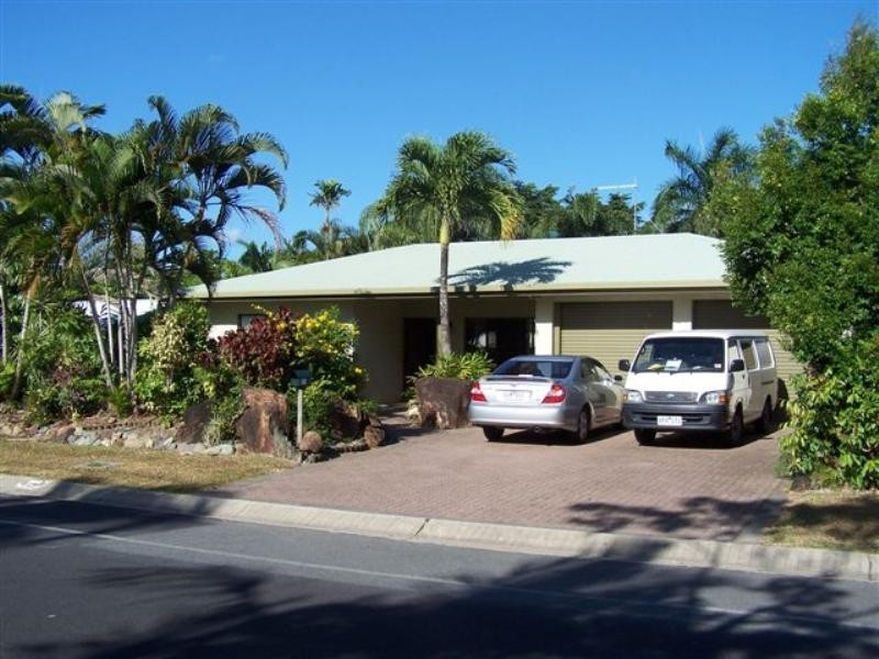 27 Cheviot Street, Smithfield QLD 4878