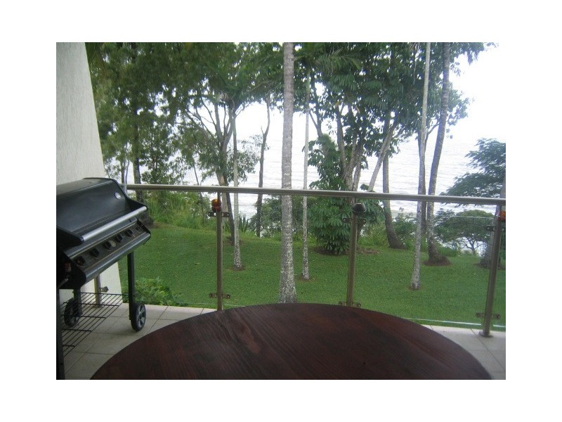 96 Moore Street, Trinity Beach QLD 4879