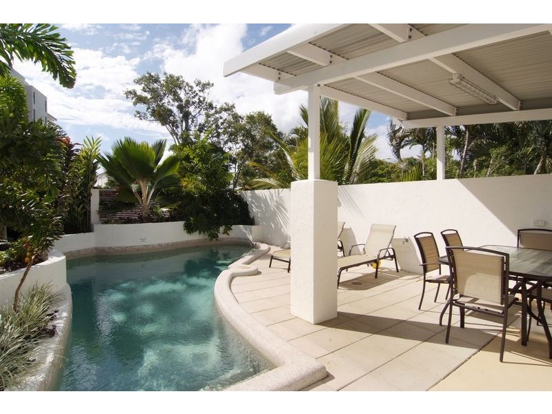 Trinity Beach QLD 4879