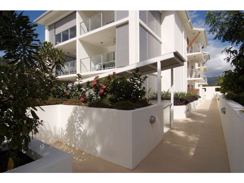 Trinity Beach QLD 4879