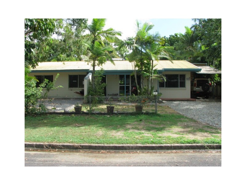 10 Tudor Close, Trinity Park QLD 4879