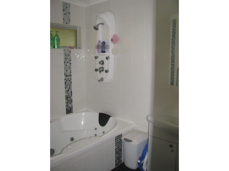 10 Tudor Close, Trinity Park QLD 4879