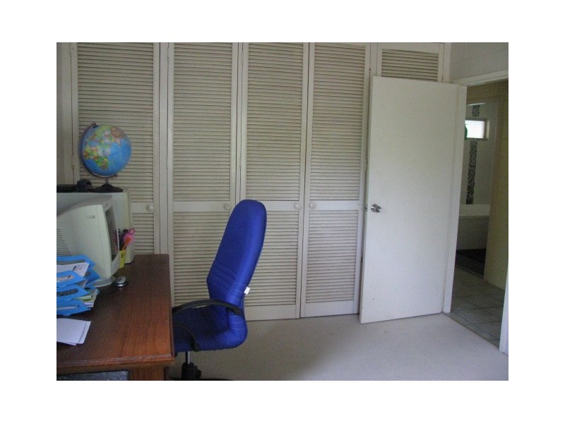 10 Tudor Close, Trinity Park QLD 4879