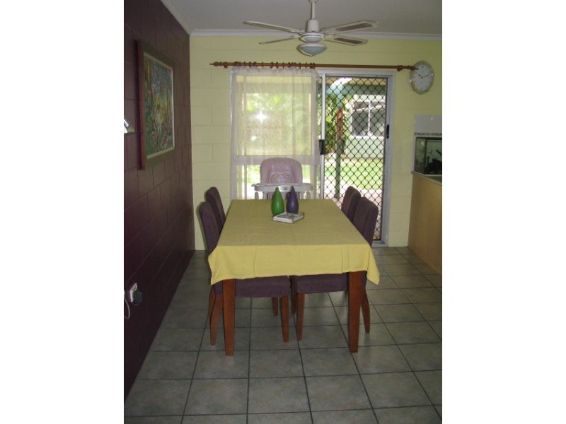 10 Tudor Close, Trinity Park QLD 4879