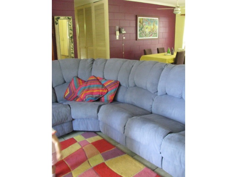 10 Tudor Close, Trinity Park QLD 4879