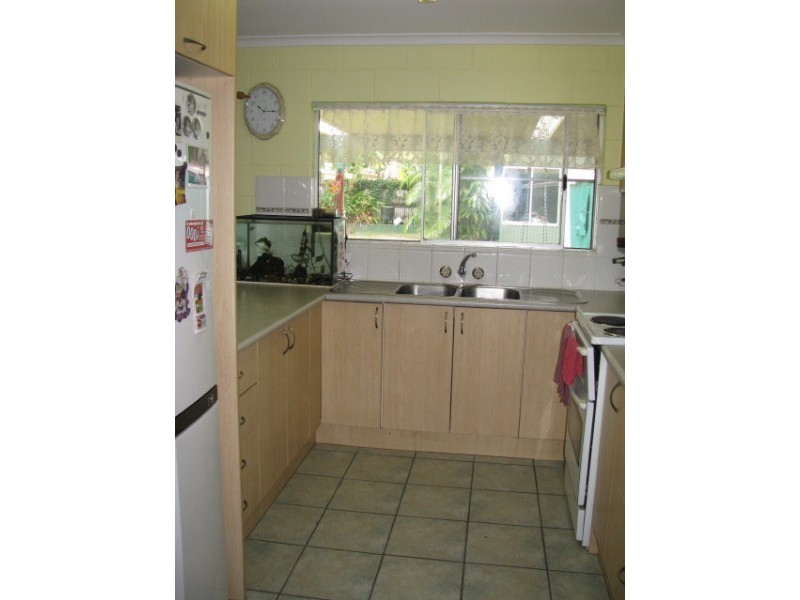 10 Tudor Close, Trinity Park QLD 4879