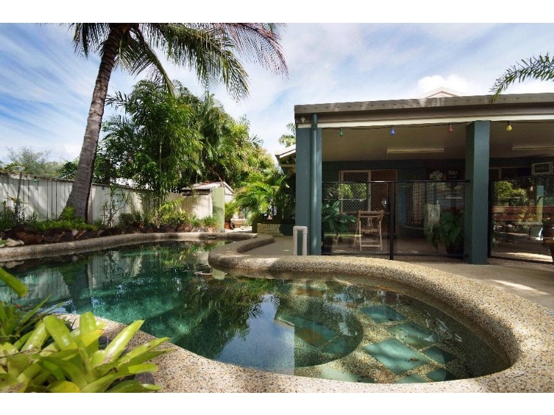 Kewarra Beach QLD 4879