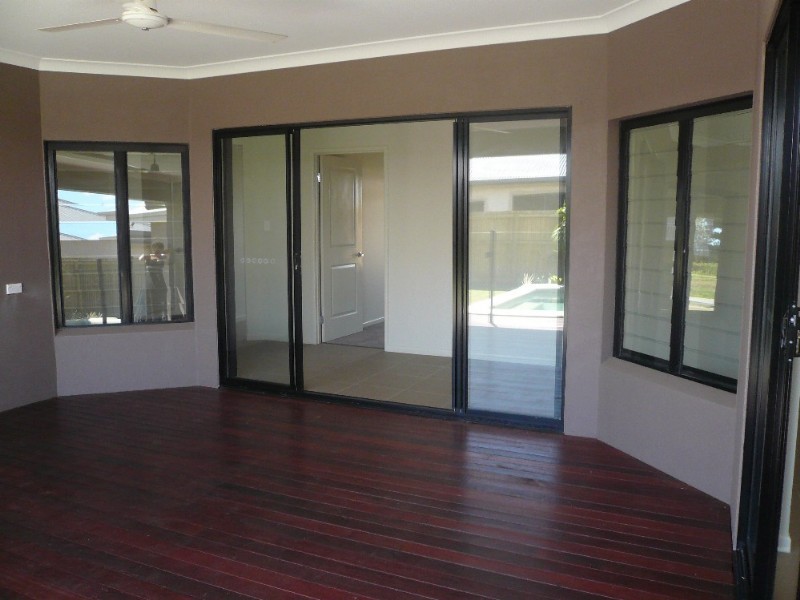 Smithfield QLD 4878