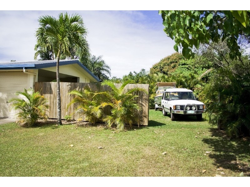 Trinity Beach QLD 4879