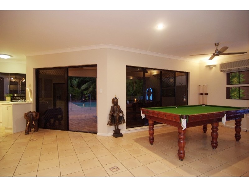 Clifton Beach QLD 4879