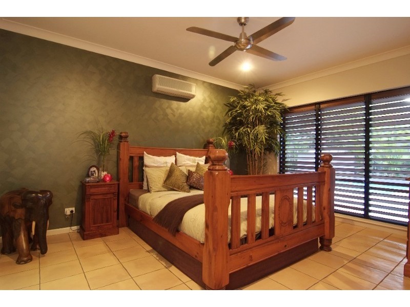 Clifton Beach QLD 4879