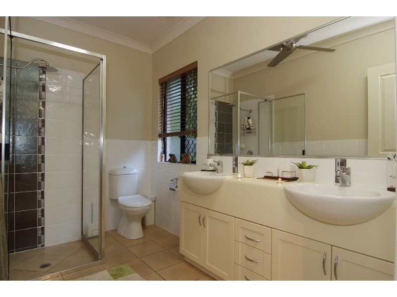 Clifton Beach QLD 4879