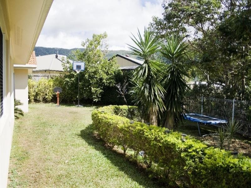 Kewarra Beach QLD 4879