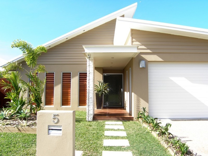 Kewarra Beach QLD 4879