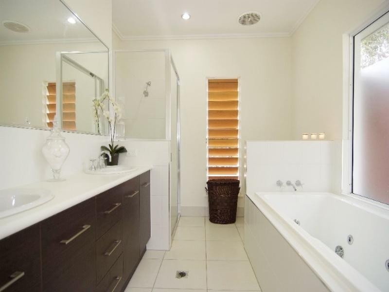 Brinsmead QLD 4870
