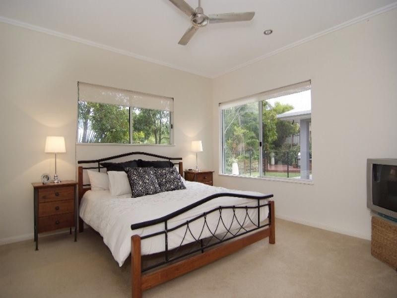 Brinsmead QLD 4870
