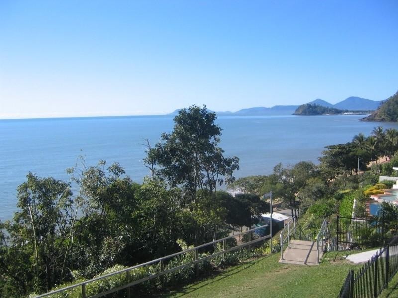 Trinity Beach QLD 4879