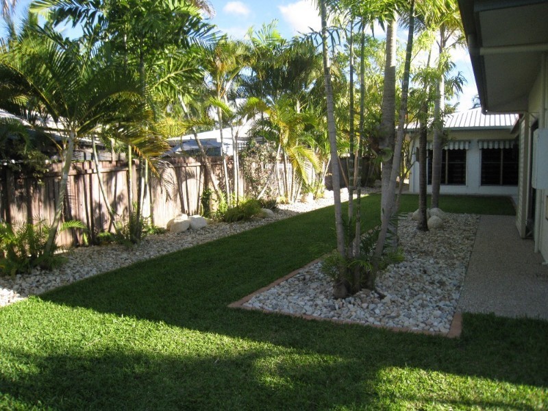 15 Starling Street, Kewarra Beach QLD 4879