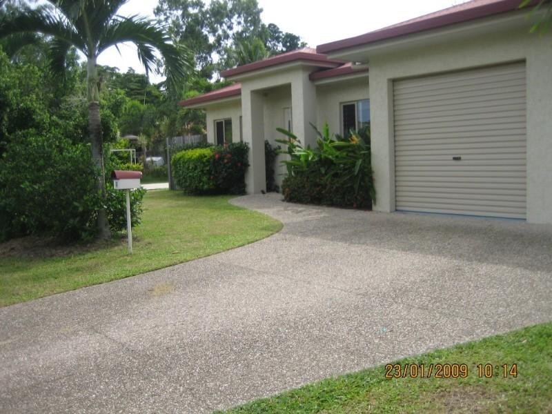9 Helsdon Close, Clifton Beach QLD 4879