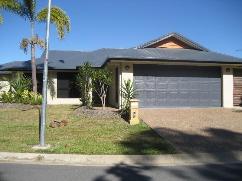 9 Tydeman Crescent, Clifton Beach QLD 4879