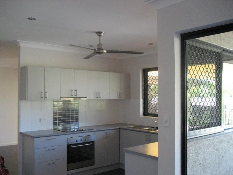 9 Tydeman Crescent, Clifton Beach QLD 4879