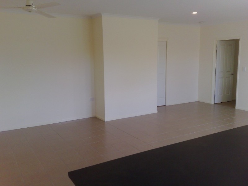 5 Imooya Place, Trinity Park QLD 4879