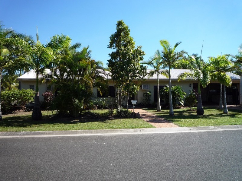 Kewarra Beach QLD 4879