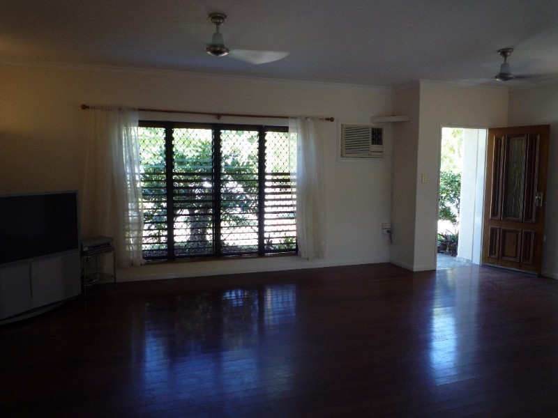 Kewarra Beach QLD 4879