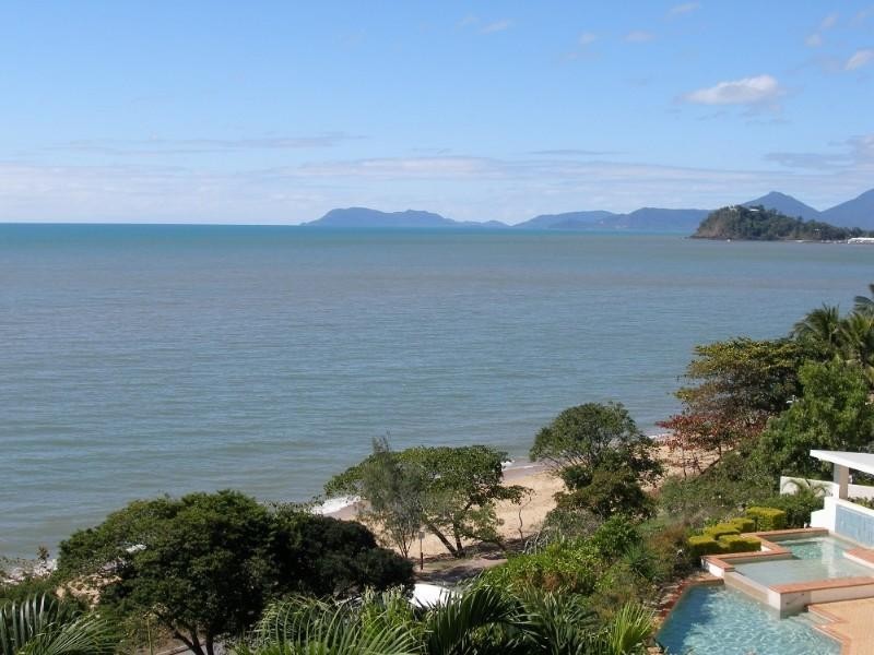 Trinity Beach QLD 4879