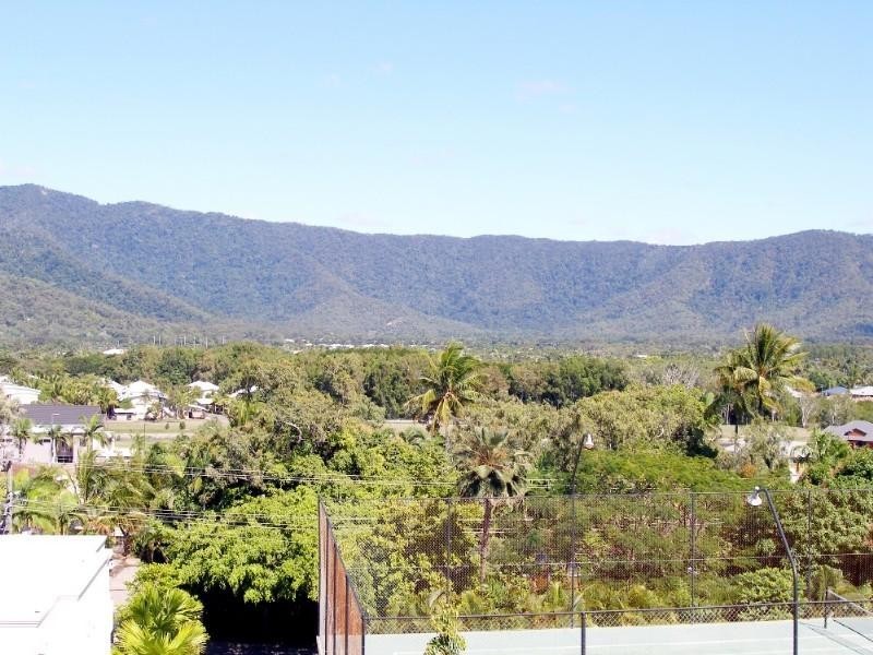 Trinity Beach QLD 4879