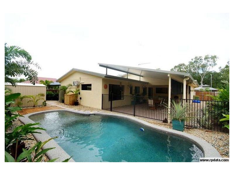 8 Monterey Street, Kewarra Beach QLD 4879