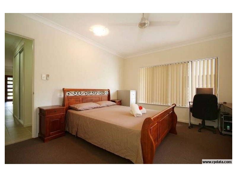 8 Monterey Street, Kewarra Beach QLD 4879