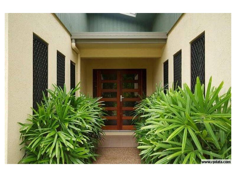 8 Monterey Street, Kewarra Beach QLD 4879