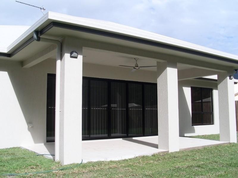 4 Chandra Close, Redlynch QLD 4870