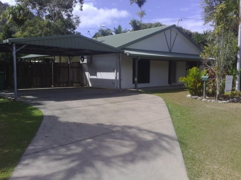 25 Rabaul Street, Trinity Beach QLD 4879