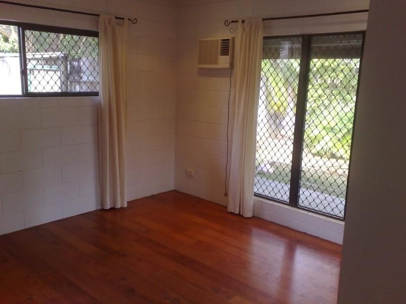 25 Rabaul Street, Trinity Beach QLD 4879