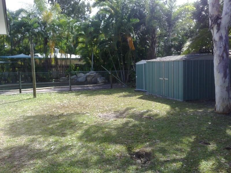 25 Rabaul Street, Trinity Beach QLD 4879