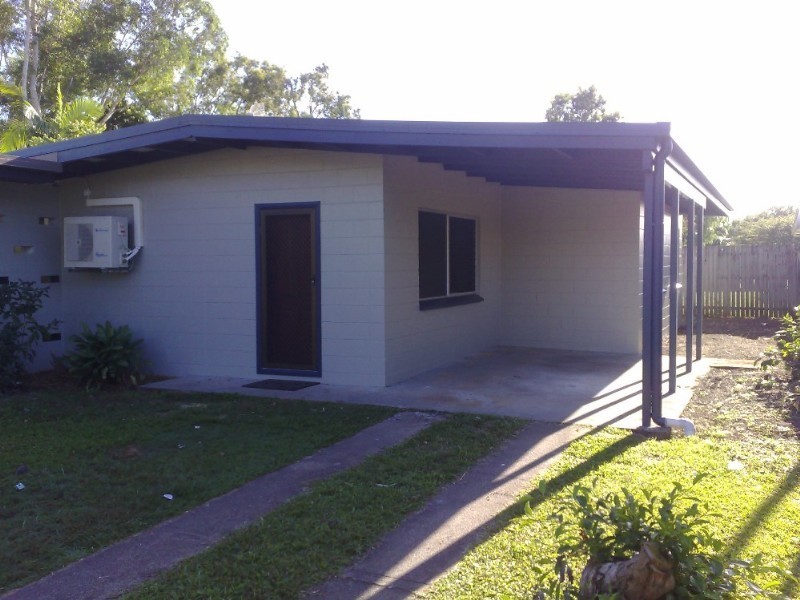 2/142 Dillon Street, Westcourt QLD 4870