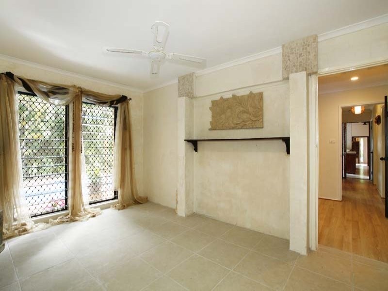 3 Roslyn Close, Yorkeys Knob QLD 4878