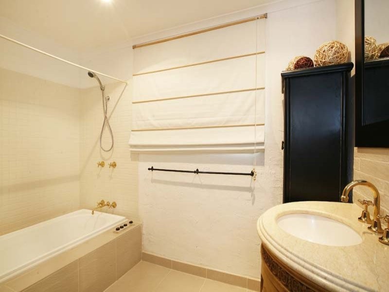 3 Roslyn Close, Yorkeys Knob QLD 4878