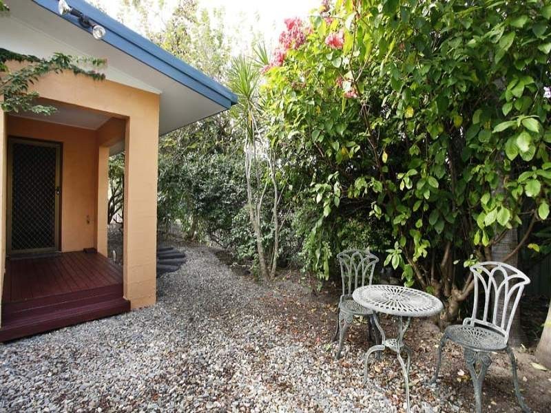 3 Roslyn Close, Yorkeys Knob QLD 4878