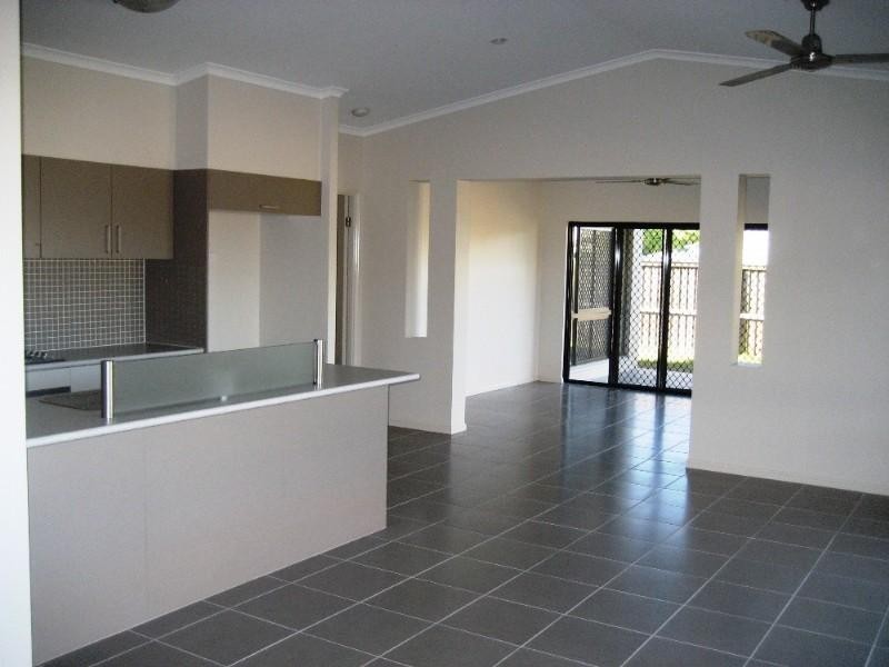 5 Floreat Close, Kewarra Beach QLD 4879