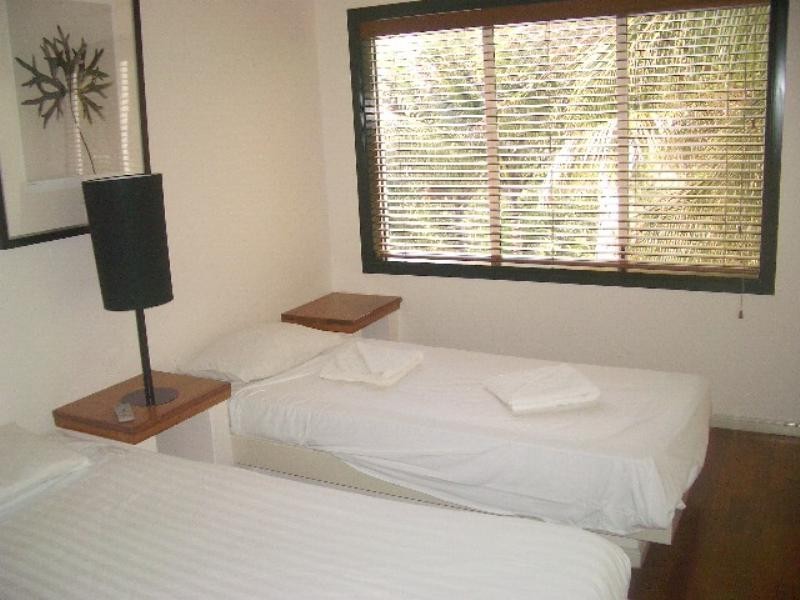Palm Cove QLD 4879