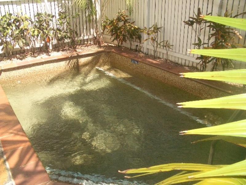 Palm Cove QLD 4879