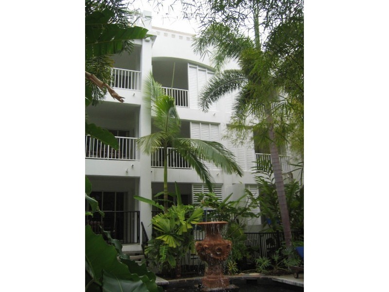 Palm Cove QLD 4879