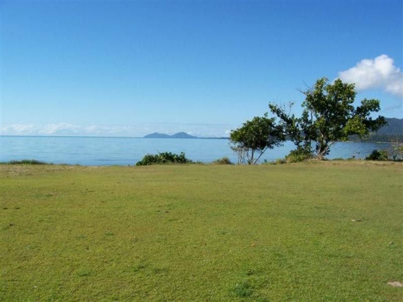 Kurrimine Beach QLD 4871